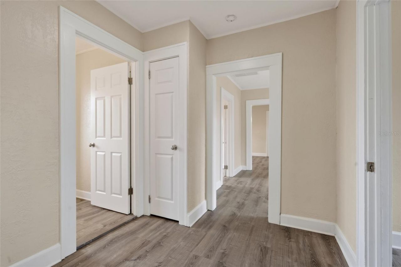 1327 35th Street S, Saint Petersburg, FL 33711 Photo