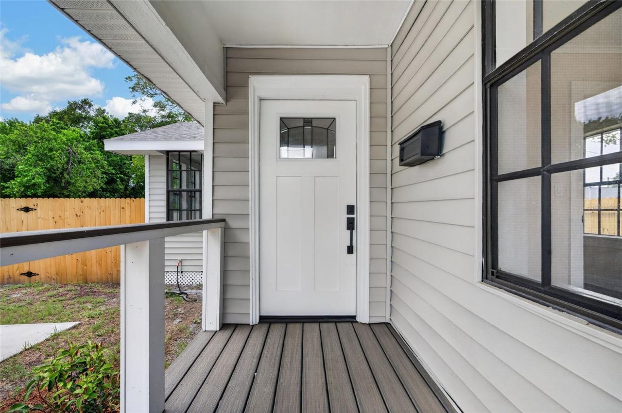 1327 35th Street S, Saint Petersburg, FL 33711 Photo