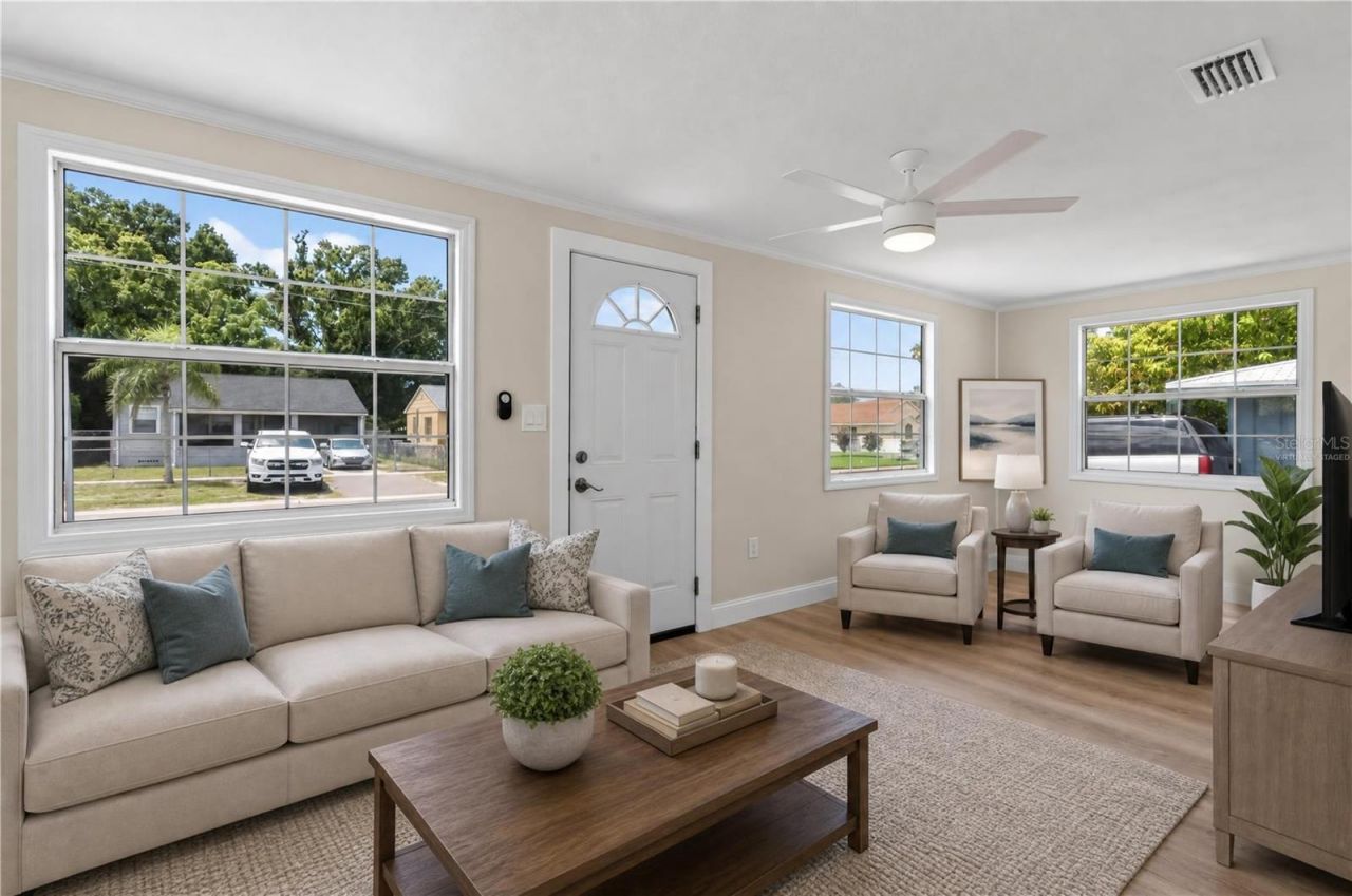 3927 11th Avenue S, Saint Petersburg, FL 33711 Photo