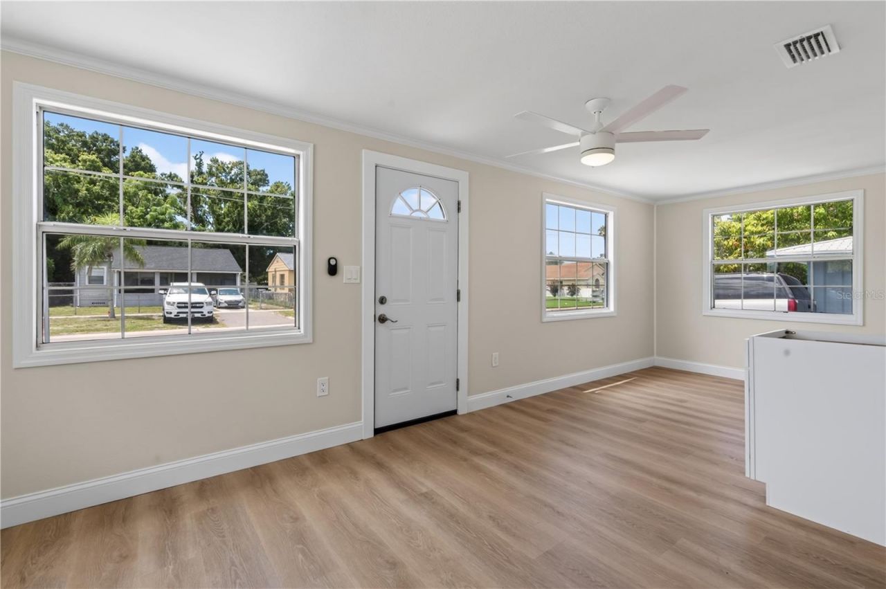 3927 11th Avenue S, Saint Petersburg, FL 33711 Photo