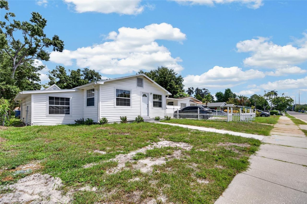 3927 11th Avenue S, Saint Petersburg, FL 33711 Photo