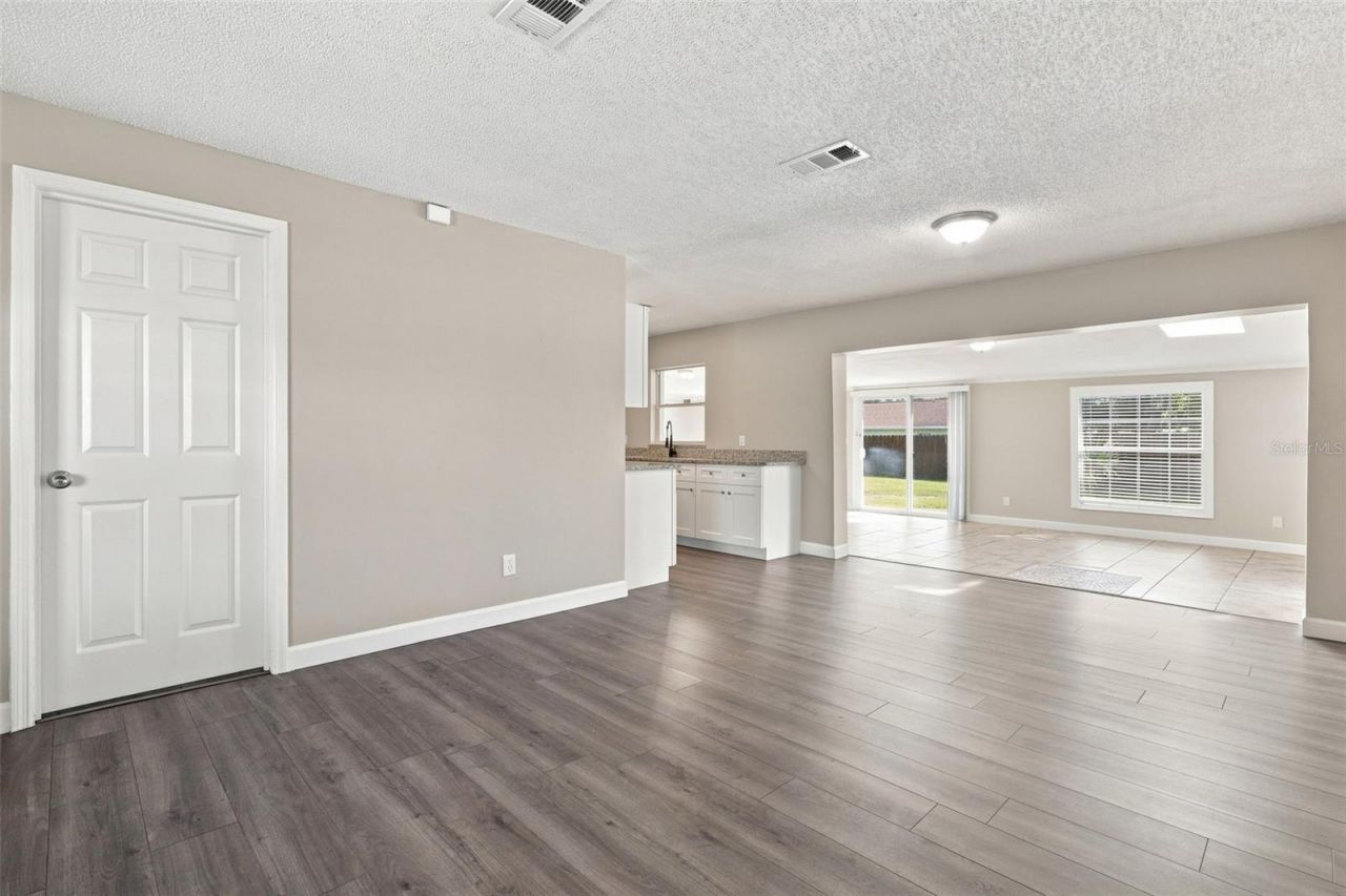 3307 Pine Tree Drive , Edgewater, FL 32141 Photo