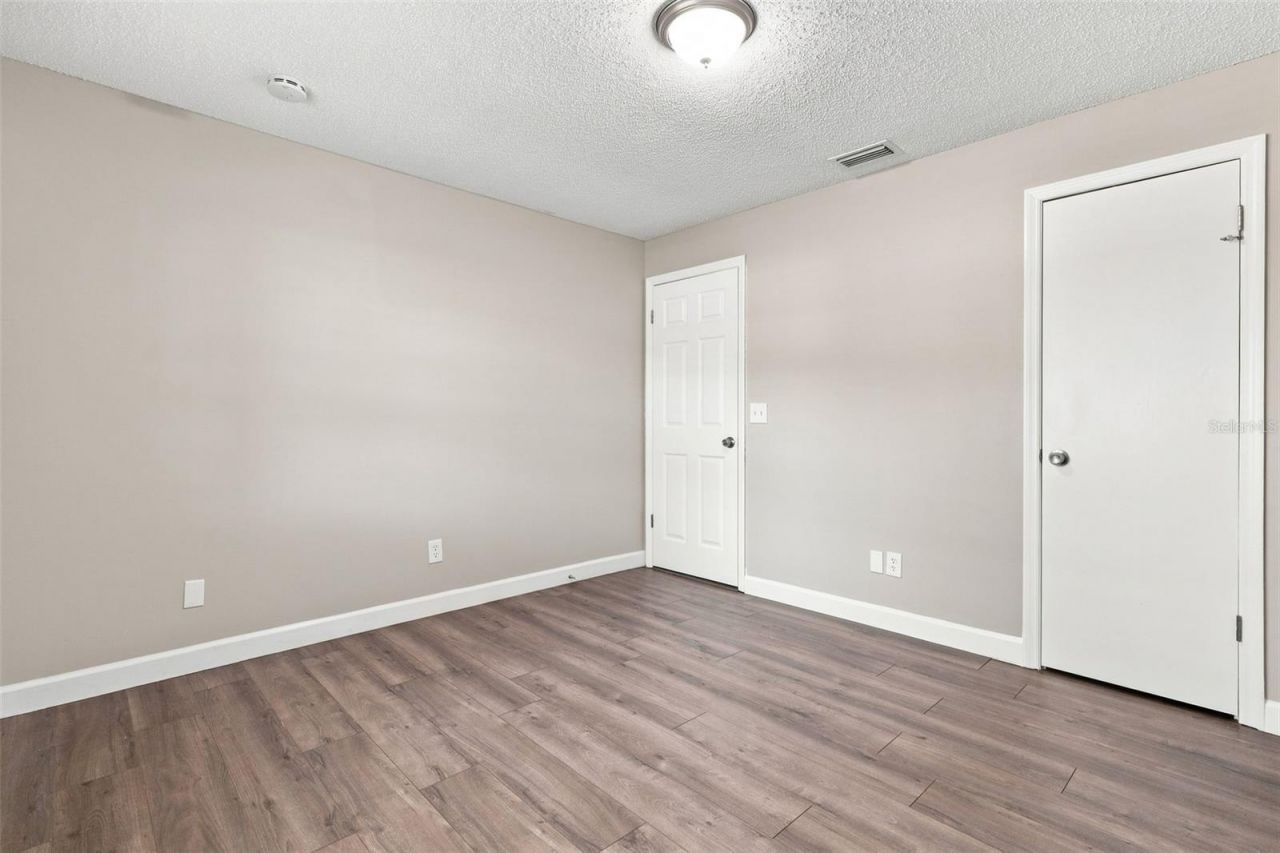 3307 Pine Tree Drive , Edgewater, FL 32141 Photo