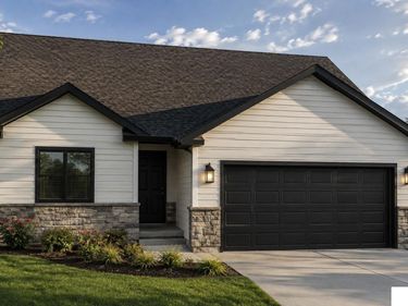 2915 Lakeside Drive, Plattsmouth, NE 68048