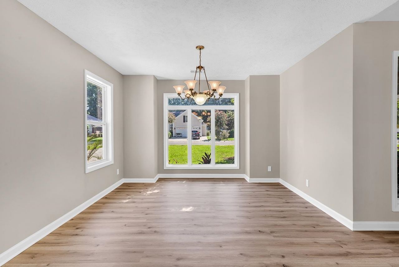 113 Ashton Circle Photo 10