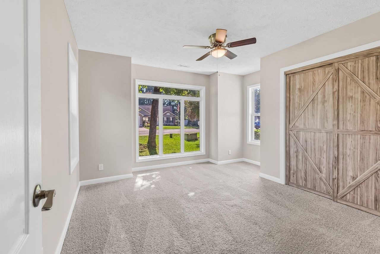 113 Ashton Circle Photo 17