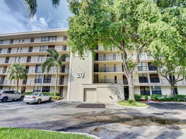 20 Royal Palm Way, Unit 401, Boca Raton, FL 33432