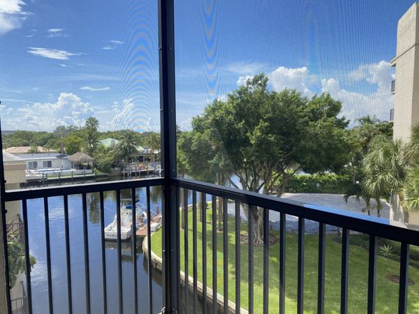 20 Royal Palm Way, Unit 401, Boca Raton, FL 33432