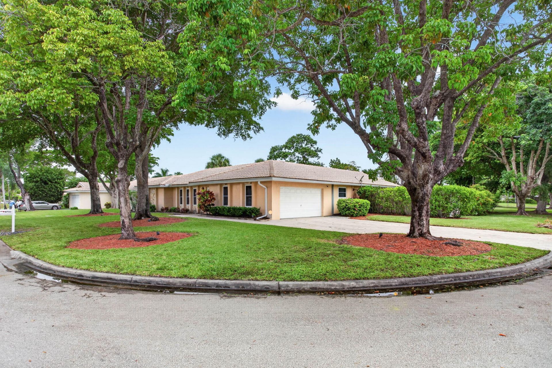 8751 NW 19th Street, Coral Springs, FL 33071 Photo