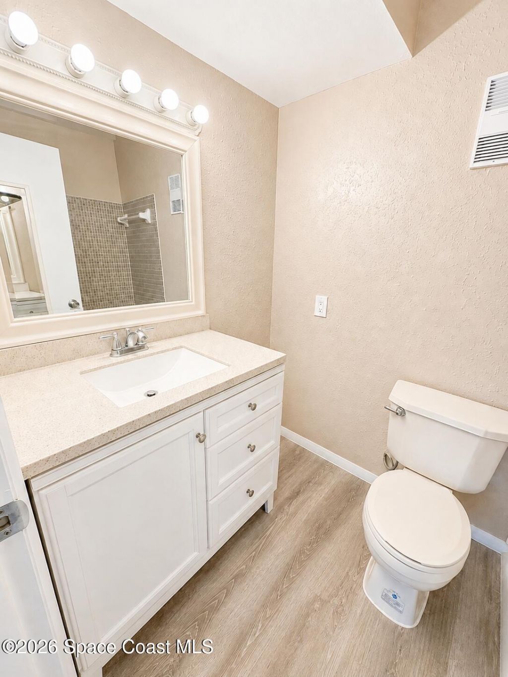 180 Paradise Boulevard , Unit 18023, Melbourne, FL 32903 Photo