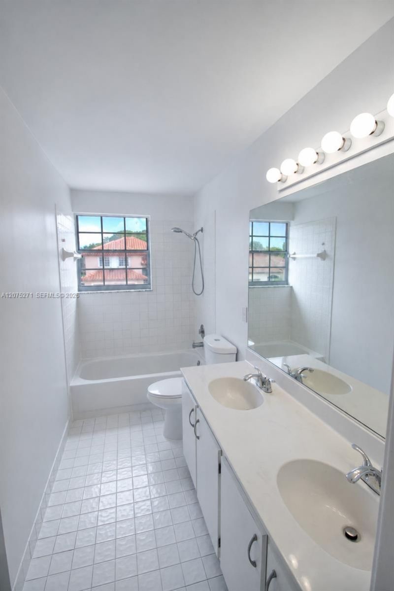 18341 NW 10th St , Pembroke Pines, FL 33029 Photo