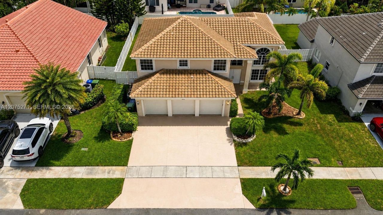 18341 NW 10th St , Pembroke Pines, FL 33029 Photo