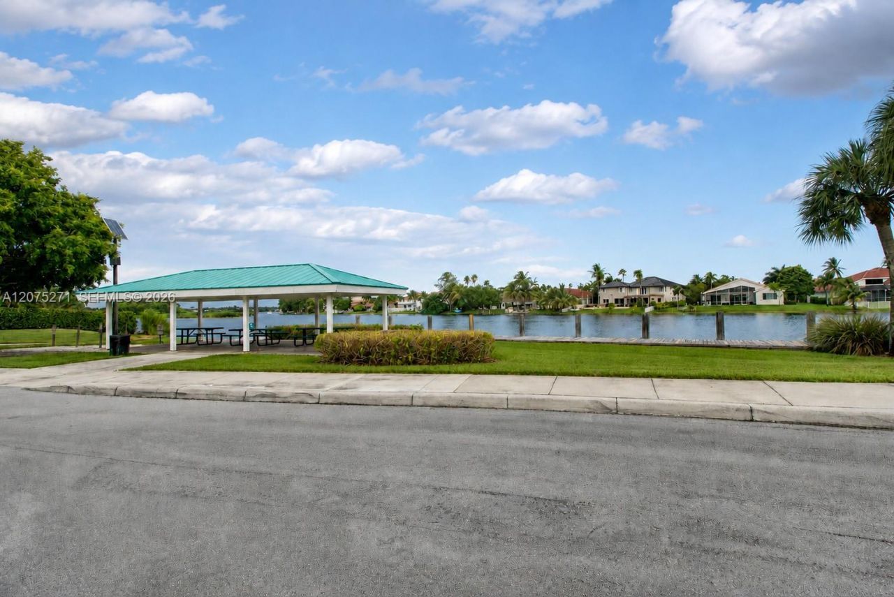 18341 NW 10th St , Pembroke Pines, FL 33029 Photo
