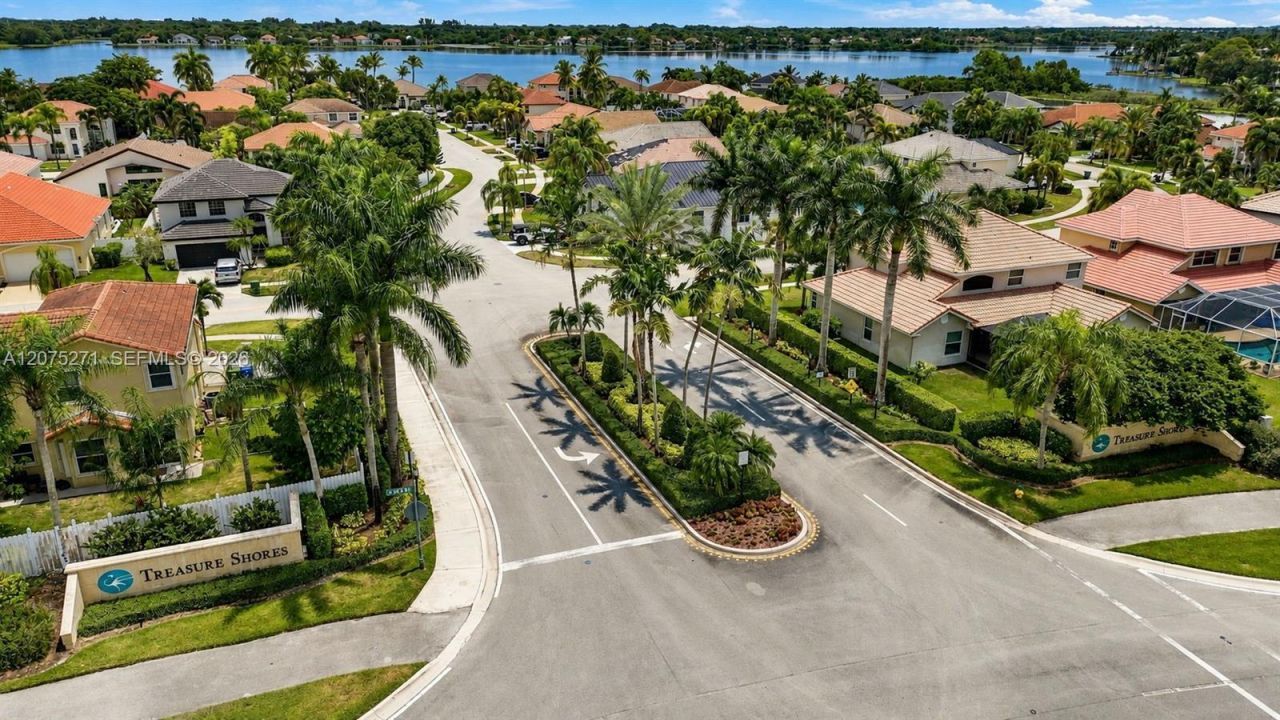18341 NW 10th St , Pembroke Pines, FL 33029 Photo