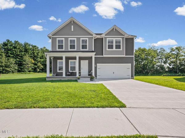 1752 Wexford Drive, Bowling Green, OH 43402