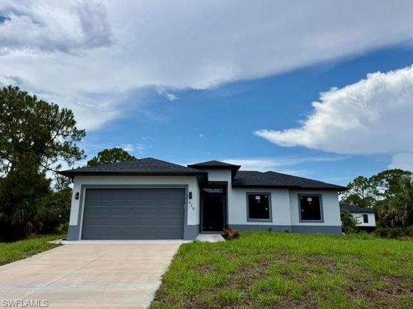 426 Mallory AVE S, LEHIGH ACRES, FL 33974