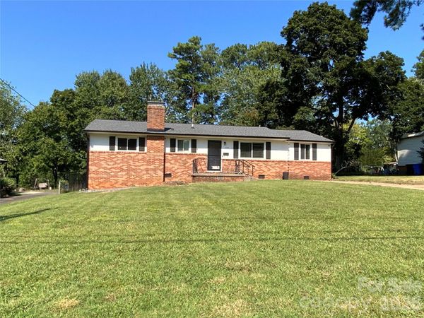 325 Glenwood Drive, Mooresville, NC 28115