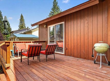 1762 Arrowhead Avenue, South Lake Tahoe, CA 96150 Photo