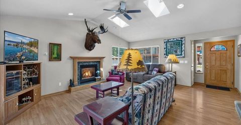 1762 Arrowhead Avenue, South Lake Tahoe, CA 96150 Photo