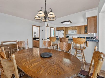 1762 Arrowhead Avenue, South Lake Tahoe, CA 96150 Photo