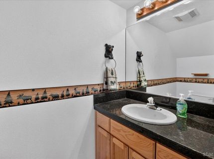 1762 Arrowhead Avenue, South Lake Tahoe, CA 96150 Photo