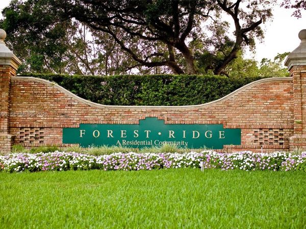 9317 Arborwood Cir , Davie, FL 33328