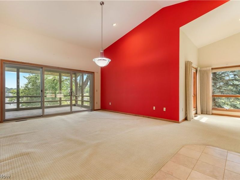 5234 Pinedrive Circle NW, Canton, OH 44718 Photo 12