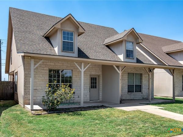 200 Sandstone Drive , Unit E & F, Jarrell, TX 76537