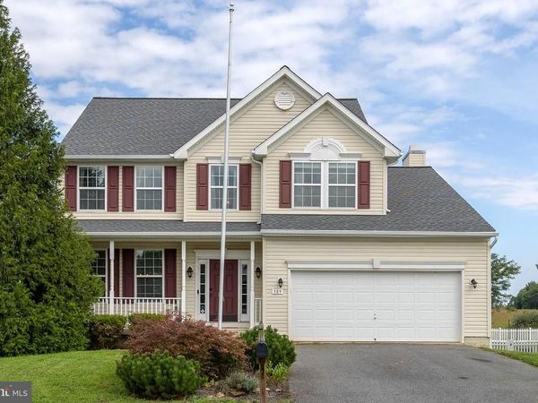 389 HUGHS ROAD, CHARLES TOWN, WV 25414
