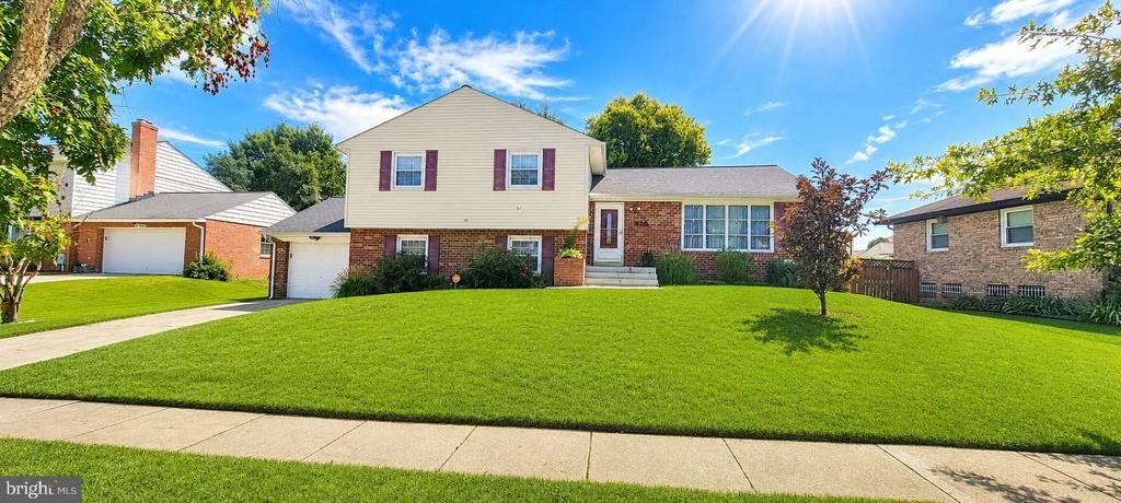 120 ESSENTON DRIVE , UPPER MARLBORO, MD 20774