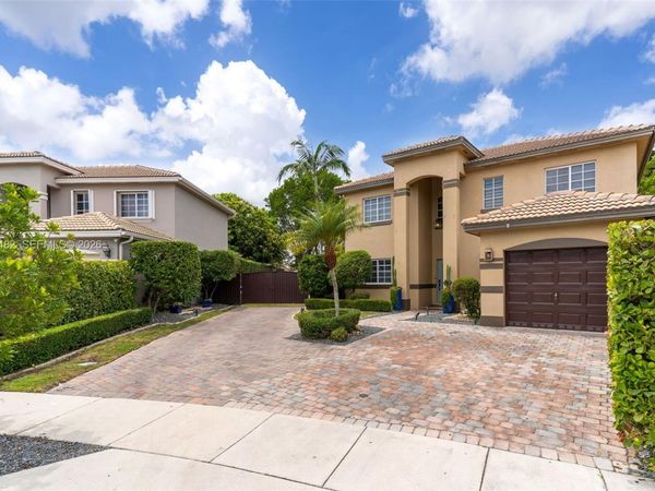 20922 SW 88th Pl , Cutler Bay, FL 33189