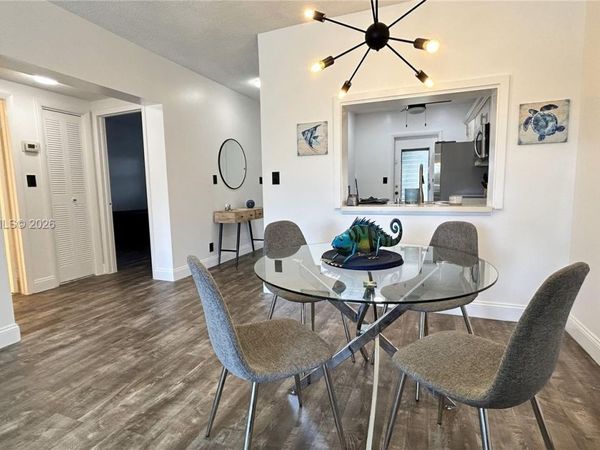 4117 Bougainvilla Dr, Unit 210, Lauderdale By The Sea, FL 33308