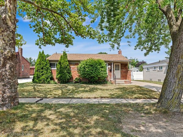 31512 Joy Road, Livonia, Mi 48150