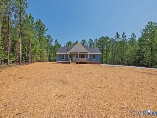 2223 Ridge Road , Arvonia, VA 23004