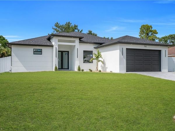 766 Longbow LN , LEHIGH ACRES, FL 33972