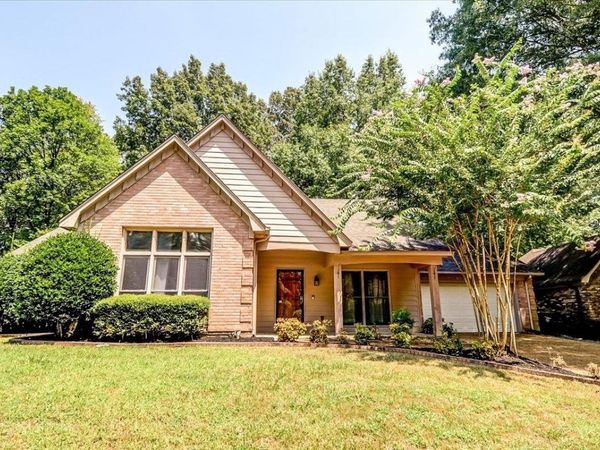 8902 WALNUT RIDGE LOOP, Memphis, TN 38018