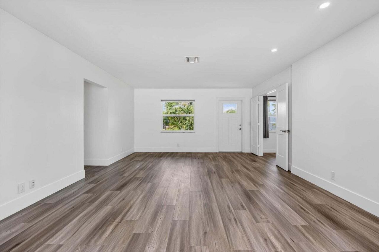 364 Venus Avenue, Tequesta, FL 33469 Photo