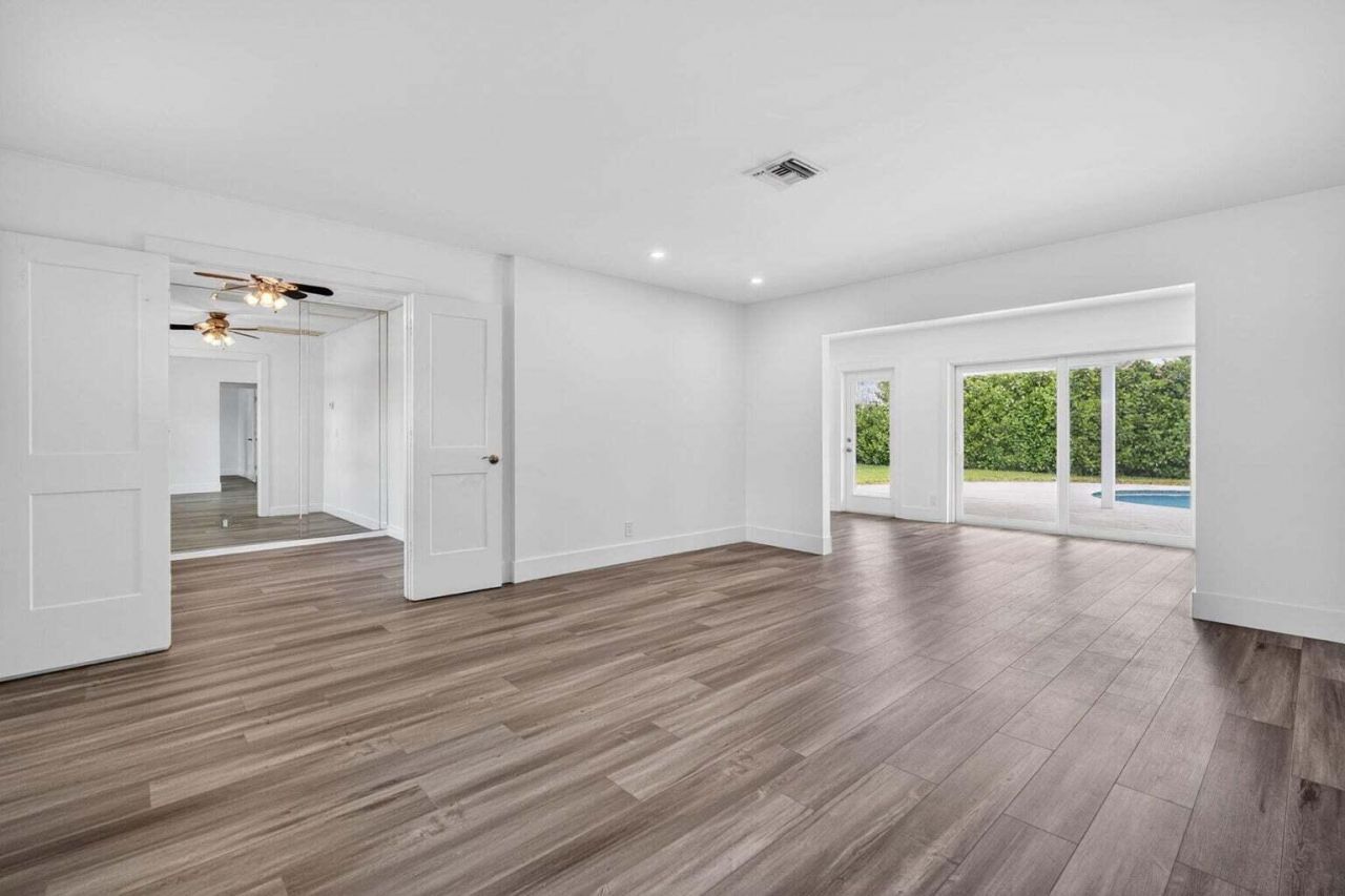 364 Venus Avenue, Tequesta, FL 33469 Photo