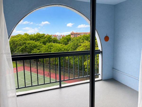 9440 Fontainebleau Blvd , Unit 515, Miami, FL 33172