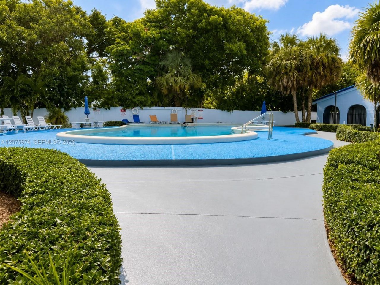 9440 Fontainebleau Blvd , Unit 515, Miami, FL 33172 Photo