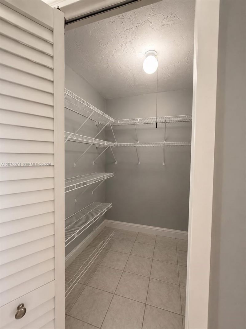 9440 Fontainebleau Blvd , Unit 515, Miami, FL 33172 Photo