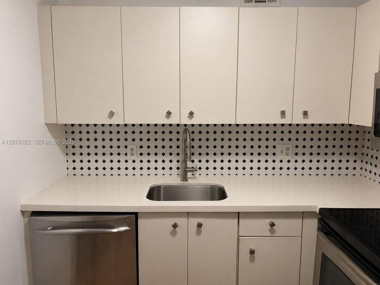 13155 SW 7th Ct, Unit 302E, Pembroke Pines, FL 33027 Photo