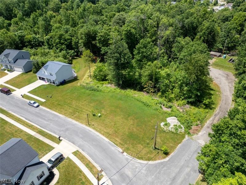 Winding Creek Drive, Ravenna, OH 44266 Photo 2