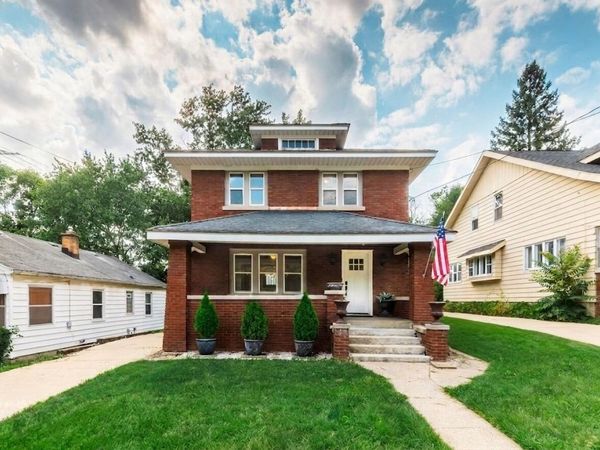 517 Eastern Avenue NE, Grand Rapids, MI 49503