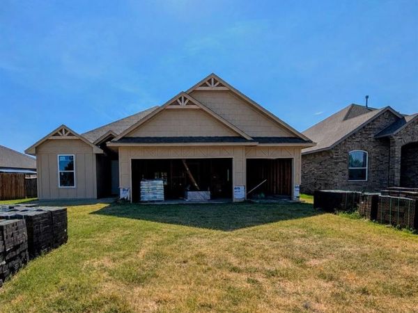 1417 Jaxon Court, Yukon, OK 73099