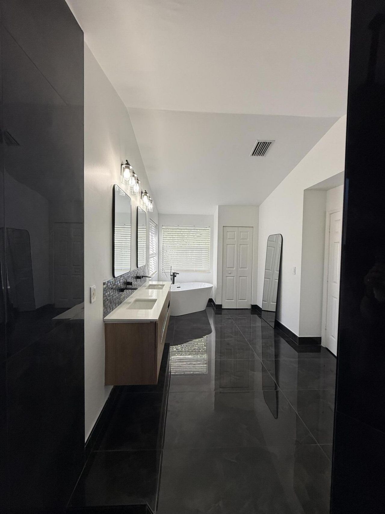5705 NW 100th Terrace, Coral Springs, FL 33076 Photo