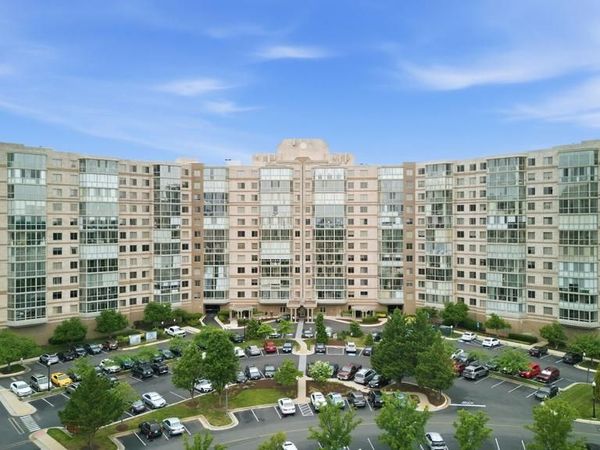 19385 CYPRESS RIDGE TERRACE, Unit 219, LEESBURG, VA 20176