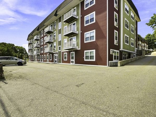 275 W Main St, Unit 14, Marlborough, MA 01752