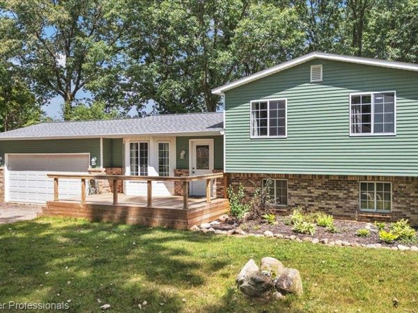 2488 Springfield Drive , Oregon Township, Mi 48446