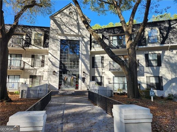 2201 Pine Heights Drive NE, Atlanta, GA 30324